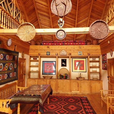 Ethno Guest House Caravan Tamchy Екстер'єр фото