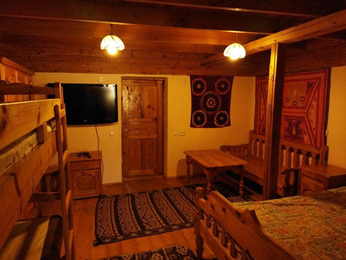 Ethno Guest House Caravan Tamchy Екстер'єр фото