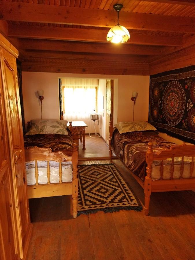 Ethno Guest House Caravan Tamchy Екстер'єр фото