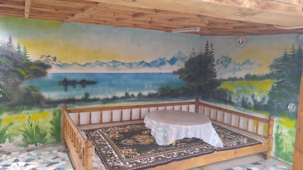 Ethno Guest House Caravan Tamchy Екстер'єр фото